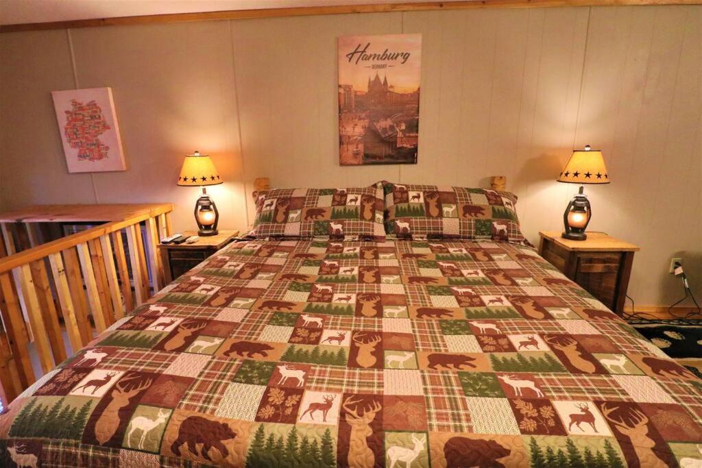 Oktoberfest Themed Cabin In Woods Stream #14 Хелен Экстерьер фото